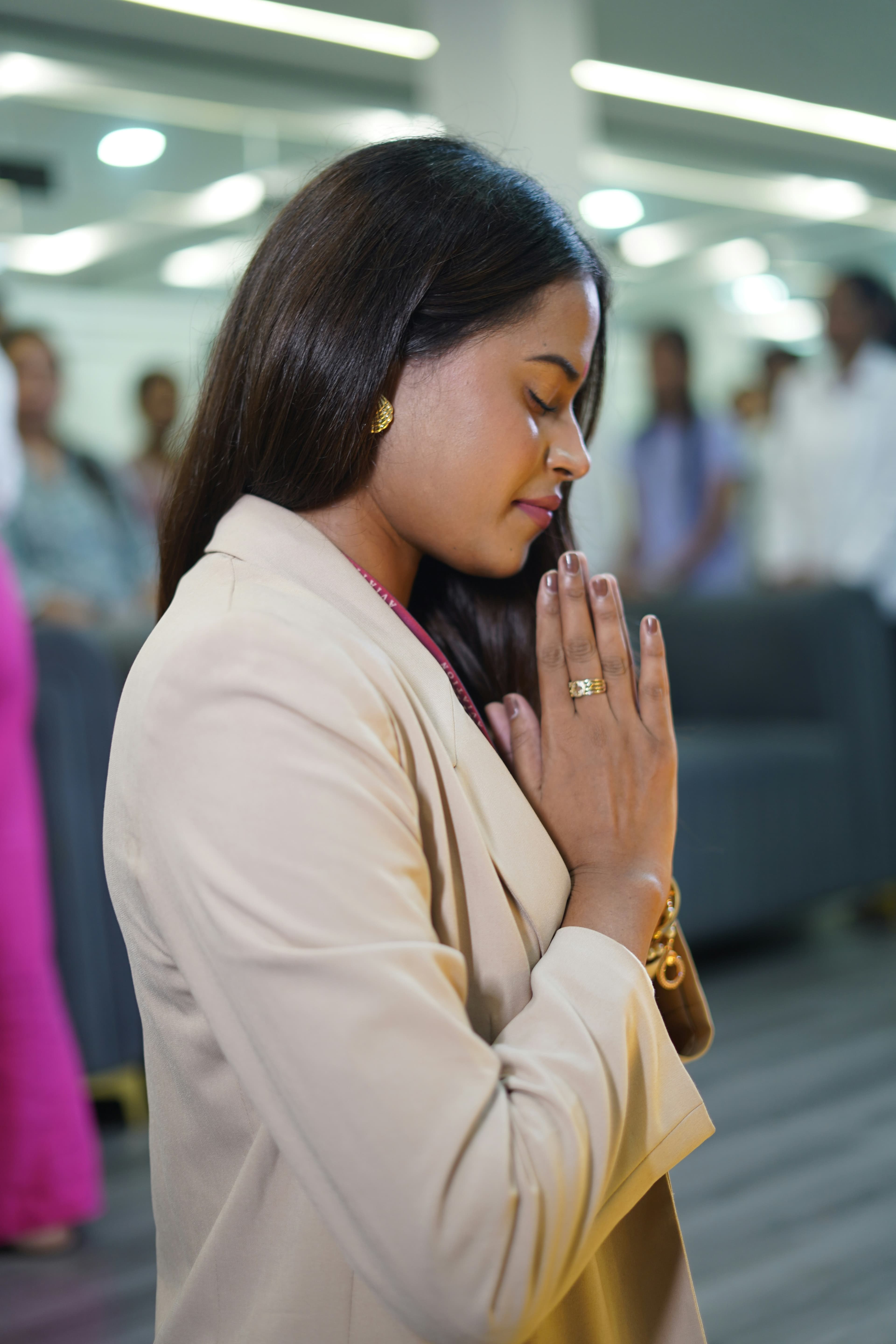 How to hear God through prayer and meditation